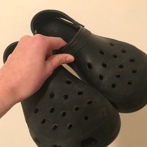 ☆ cute black crocs! ☆